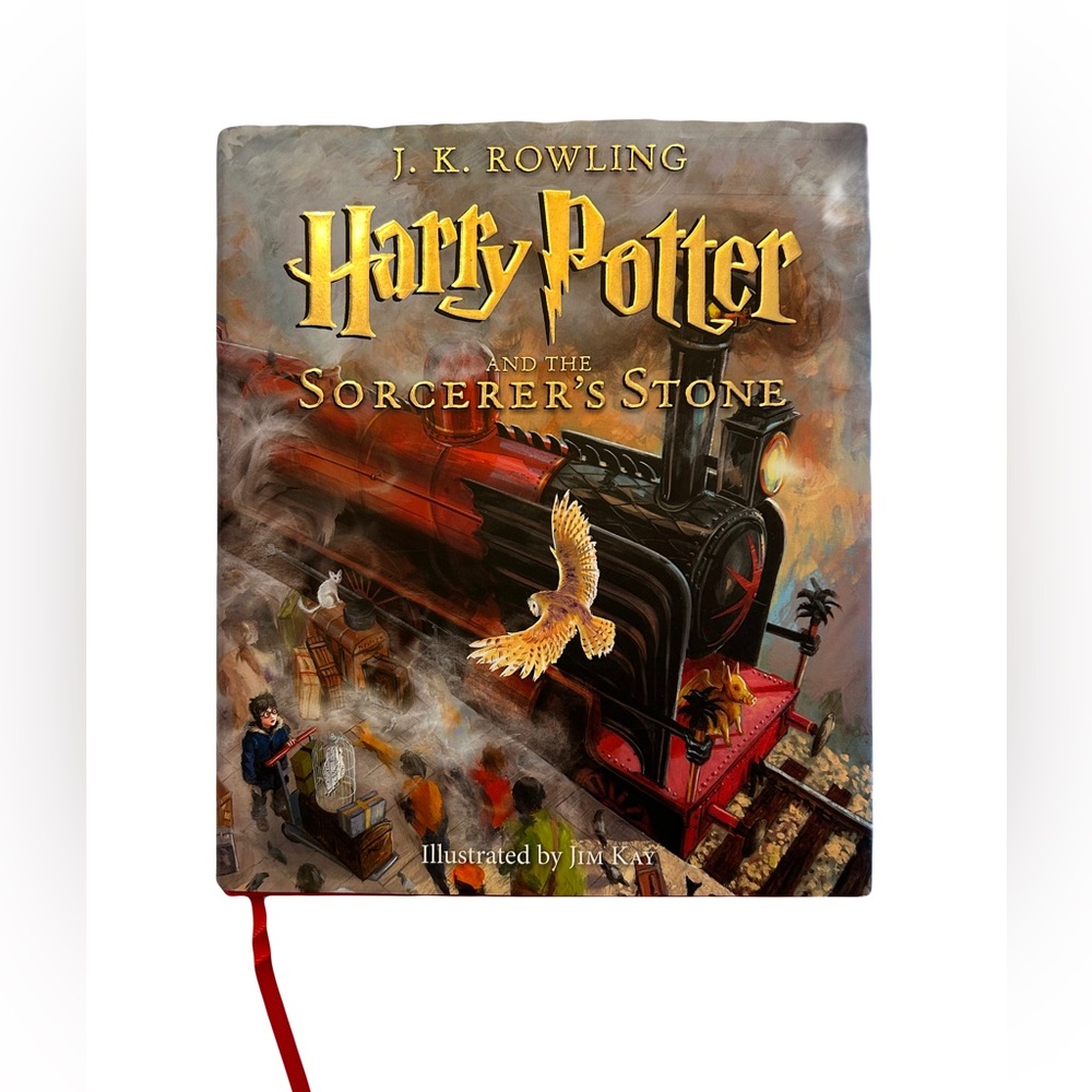 Harry Potter and the Sorcerer's Stone Illustrated Edition Book 1 NWT